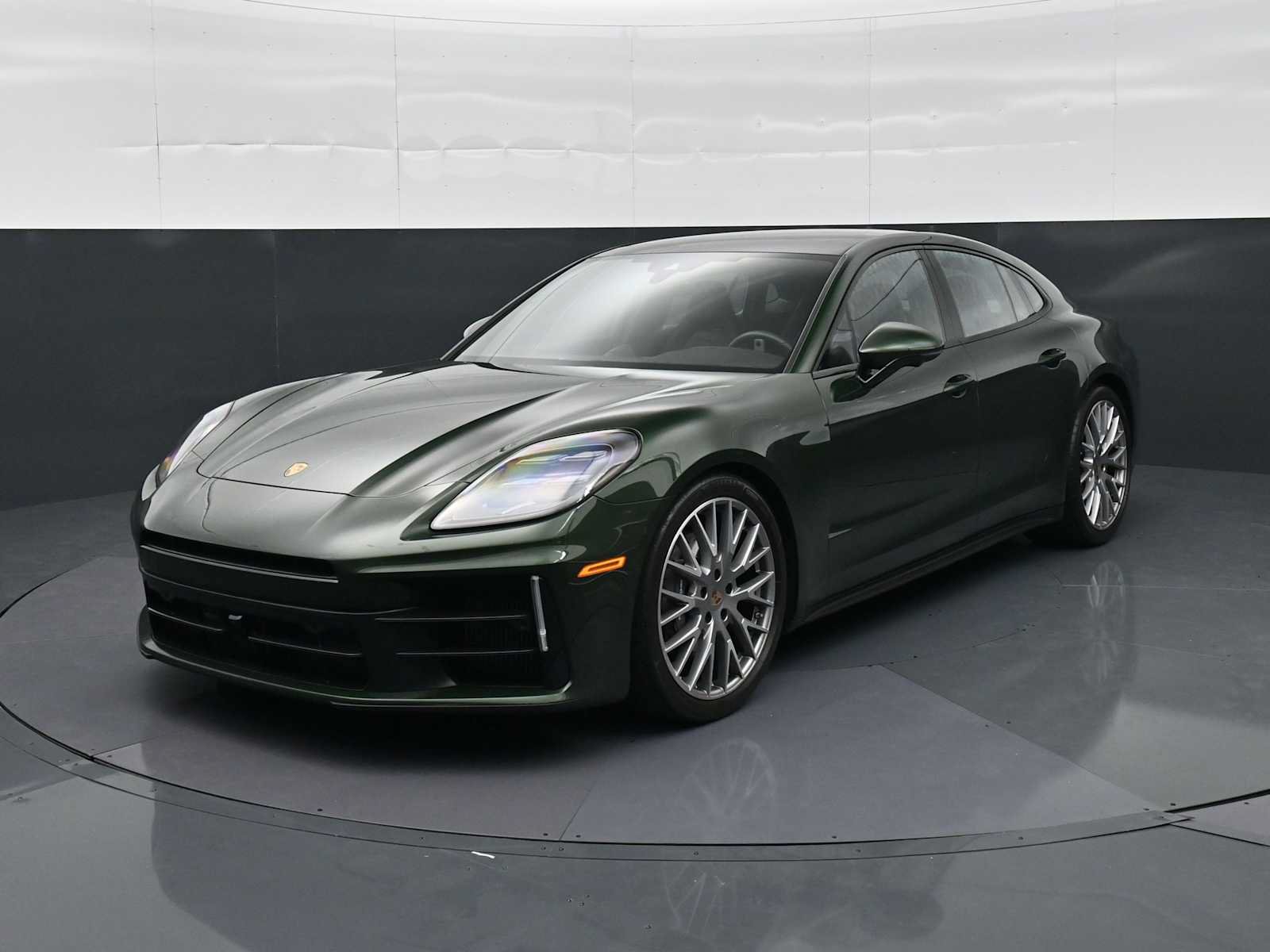 New 2026 Porsche Panamera RWD image 1