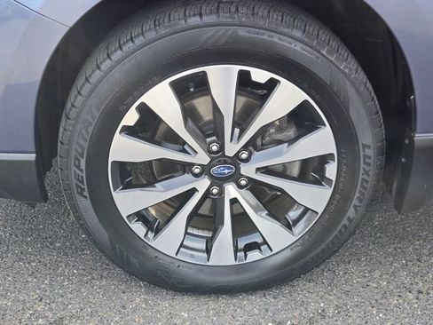 Used 2016 Subaru Outback 2.5i Limited AWD/4WD image 19