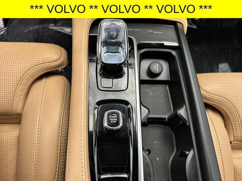 Used 2024 Volvo XC90 B6 Ultimate w/ Protection Package Premier AWD/4WD image 21