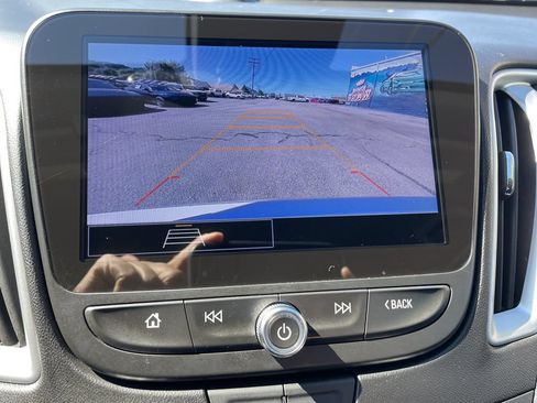 Used 2024 Chevrolet Malibu LT FWD image 20