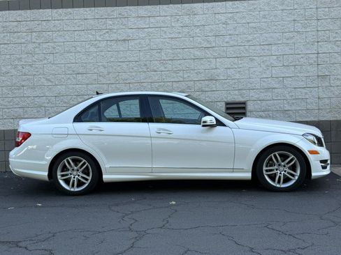 Used 2014 Mercedes-Benz C 250 Sedan image 17