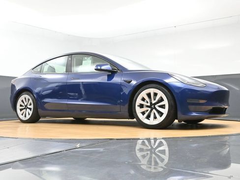 Used 2021 Tesla Model 3 Standard Range Plus RWD image 51