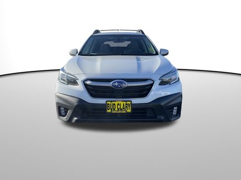 Used 2020 Subaru Outback Premium image 10