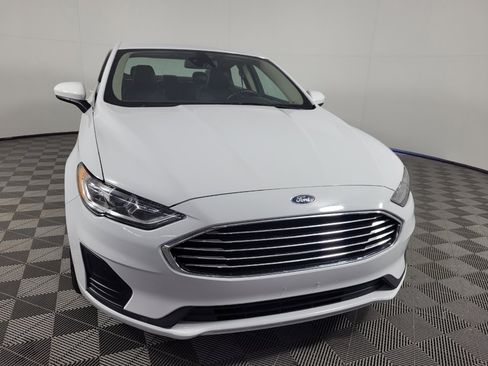 Used 2020 Ford Fusion SE FWD image 14