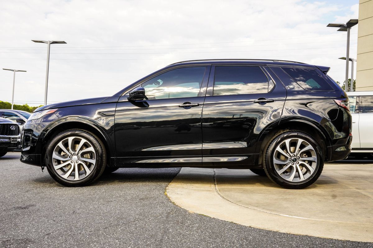 Used 2023 Land Rover Discovery Sport SE R-Dynamic AWD/4WD image 9