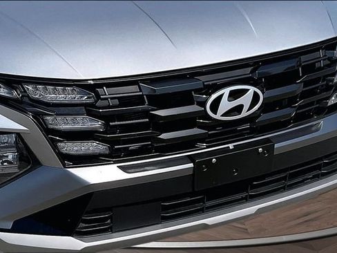 Used 2025 Hyundai Tucson SEL FWD image 25