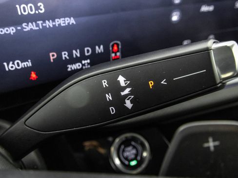 Used 2024 Buick Envision Preferred AWD/4WD image 31