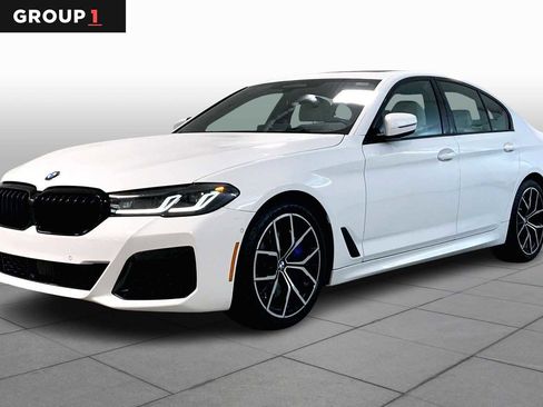 Used 2022 BMW 540i xDrive w/ Executive Package image 1