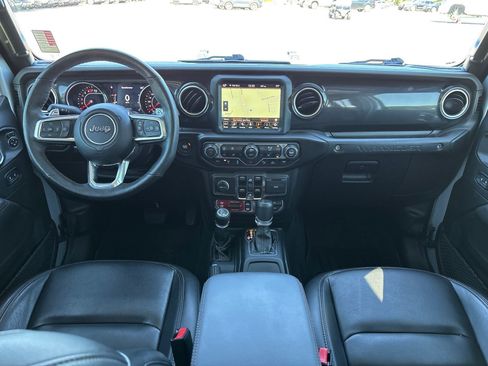 Used 2022 Jeep Wrangler Unlimited Rubicon image 2