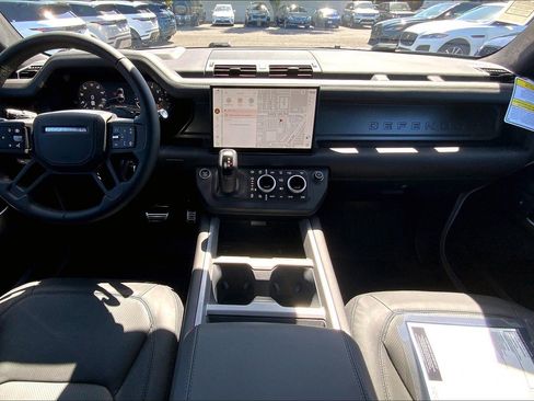 New 2025 Land Rover Defender 110 V8 image 6