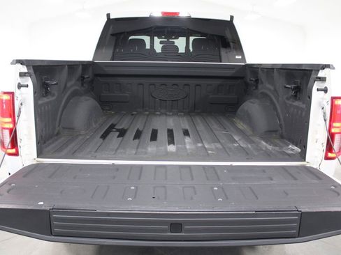 Used 2018 Ford F150 Platinum w/ Equipment Group 701A Luxury image 16