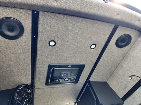 Used 2024 Mercedes-Benz Sprinter 2500 image 58