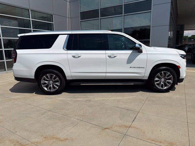 Used 2023 Chevrolet Suburban Premier RWD image 8