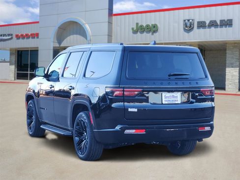 New 2025 Jeep Wagoneer Series II image 4