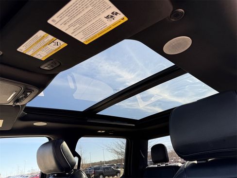 Used 2022 Ford F150 Raptor w/ Equipment Group 801A High image 25