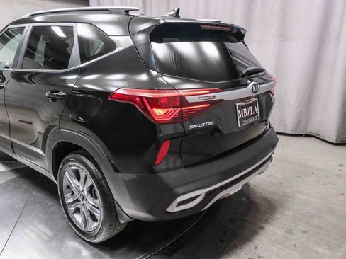 Used 2021 Kia Seltos S image 8