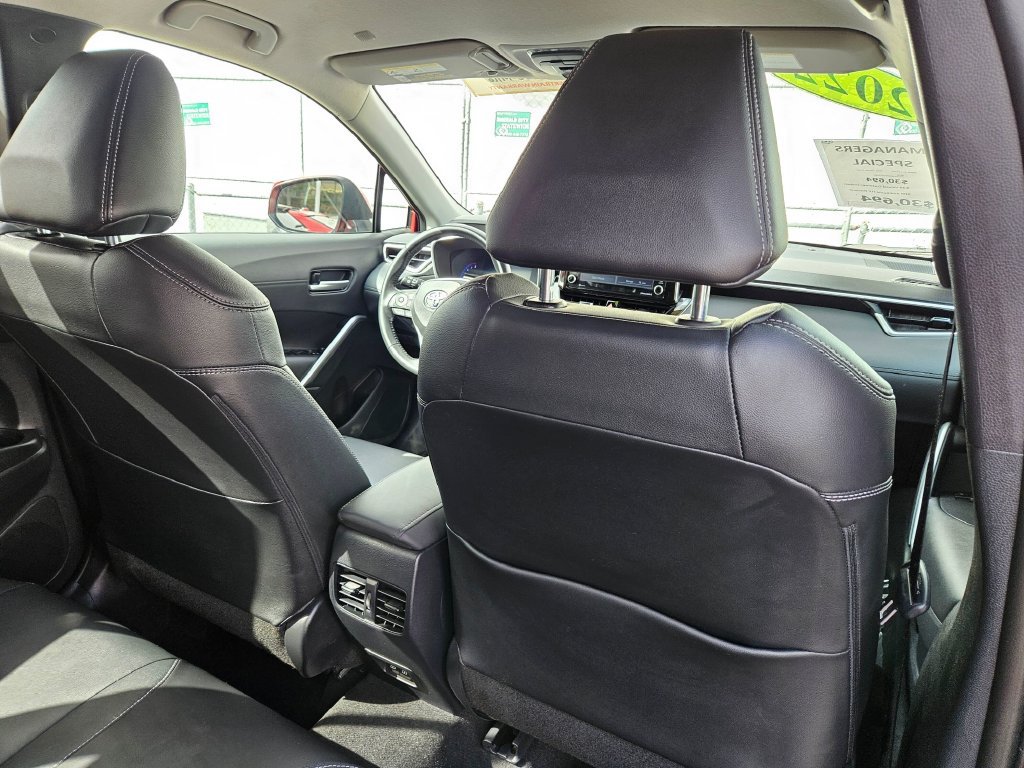 Certified 2022 Toyota Corolla Cross XLE w/ Black Badges Package (TMS) AWD/4WD image 16