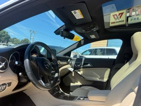 Used 2019 Mercedes-Benz CLA 250 4MATIC image 10