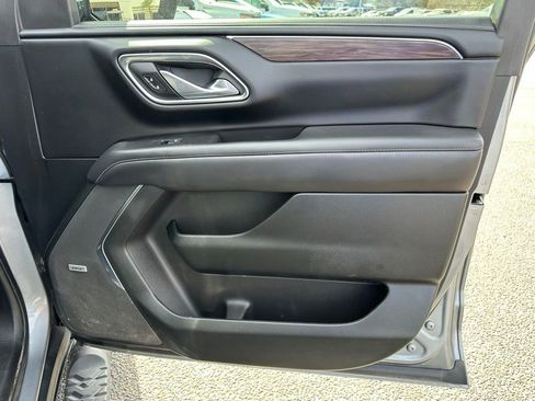 Used 2023 Chevrolet Tahoe Z71 w/ Luxury Package image 22