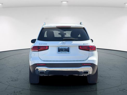 Certified 2022 Mercedes-Benz GLB 250 4MATIC image 6