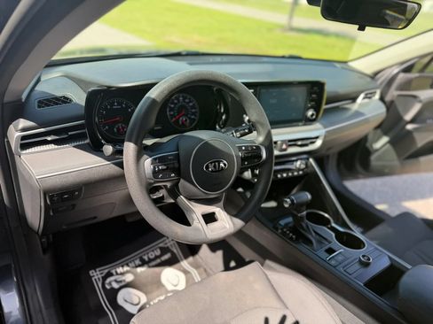 Used 2021 Kia K5 LXS FWD image 8