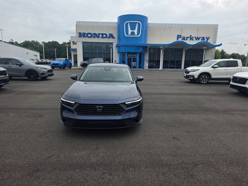 Used 2024 Honda Accord EX image 8