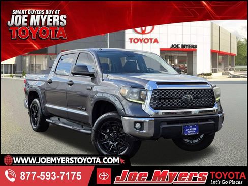 Used 2018 Toyota Tundra SR5 w/ SR5 Upgrade Package RWD image 1