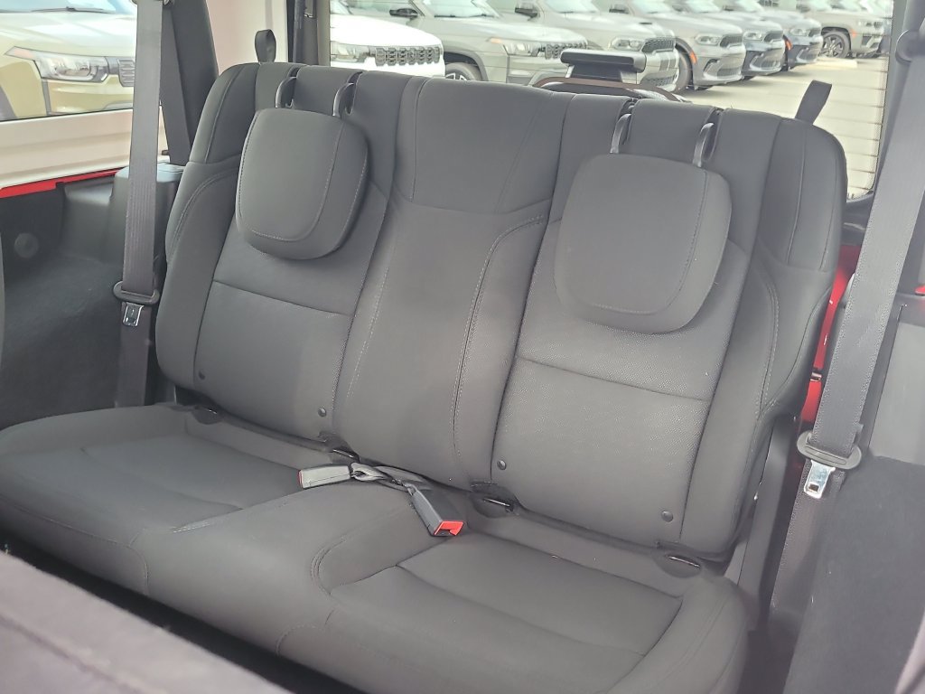Used 2019 Jeep Wrangler Sport w/ Quick Order Package 24S AWD/4WD image 14
