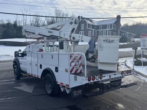 Used 2011 Ford F550 4x4 Regular Cab Super Duty w/ Payload Upgrade Pkg image 11