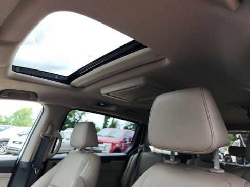 Used 2023 Honda Odyssey Touring image 11