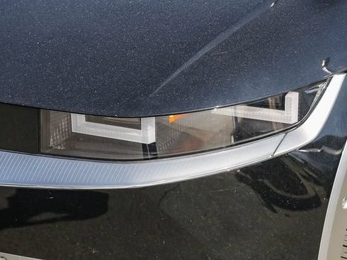 Certified 2024 Hyundai Ioniq 5 Limited RWD image 8