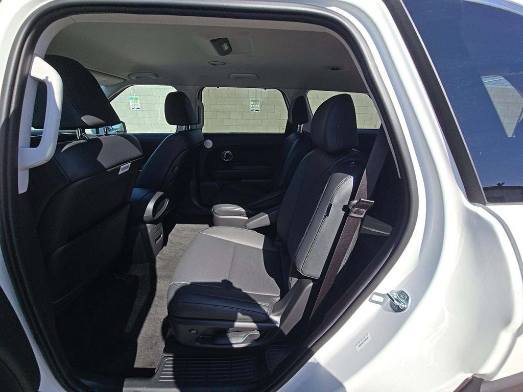 Used 2026 Hyundai Palisade SEL AWD/4WD image 11