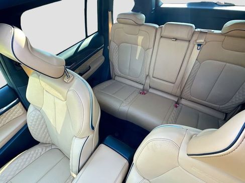 Used 2025 Jeep Grand Cherokee Summit image 22