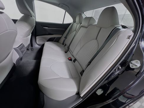 Used 2023 Toyota Camry SE w/ Convenience Package FWD image 29