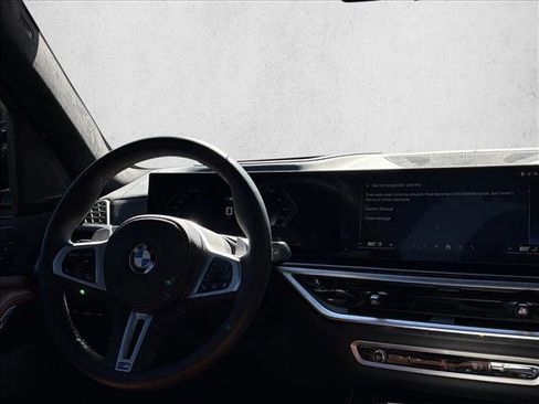 Used 2024 BMW X5 M60i image 21