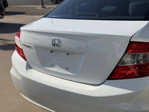 Used 2012 Honda Civic LX image 11