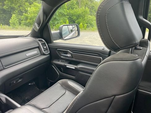 Used 2023 RAM 1500 Laramie AWD/4WD image 23