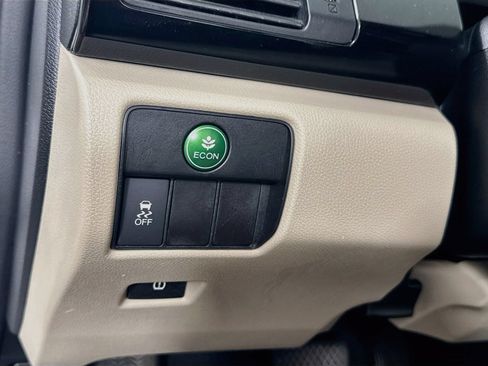 Used 2016 Honda Accord LX image 11