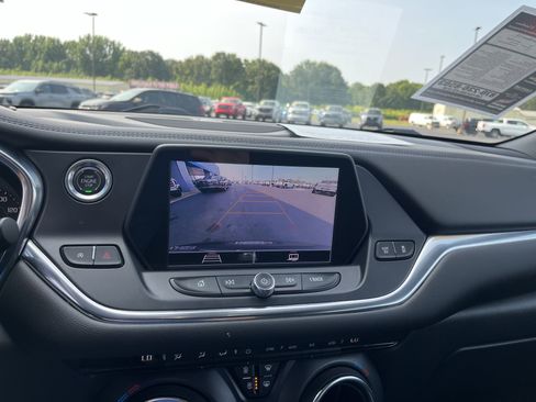 Used 2022 Chevrolet Blazer LT image 8