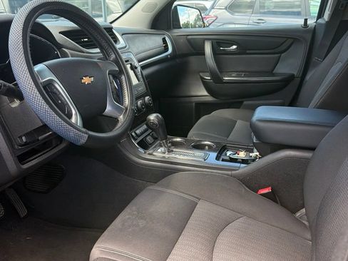 Used 2016 Chevrolet Traverse LT w/ Style and Technology Package AWD/4WD image 5