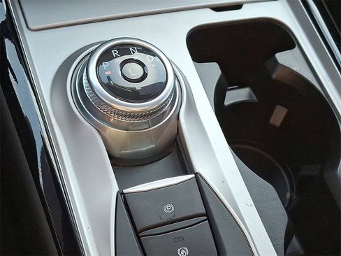 Used 2024 Ford Explorer ST-Line w/ Class IV Trailer Tow Package image 16