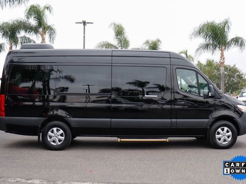 Used 2020 Mercedes-Benz Sprinter 2500 image 10