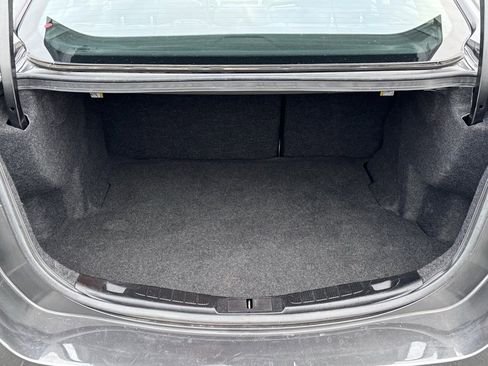 Used 2017 Ford Fusion SE image 32