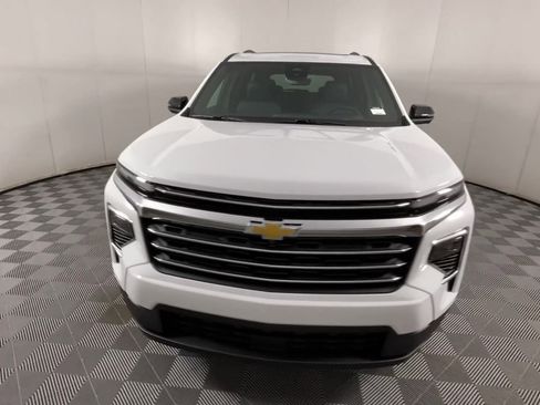 New 2026 Chevrolet Traverse LT w/ Sun and Wheel Package image 62