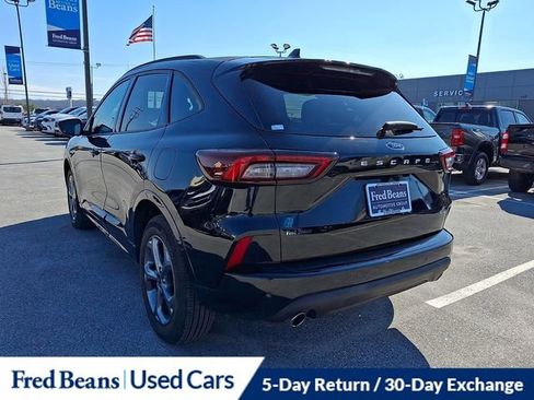 Certified 2023 Ford Escape ST-Line w/ Tech Pack #1 image 9