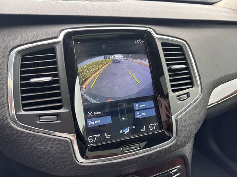 Used 2019 Volvo XC90 T5 Momentum w/ Multimedia Package image 36