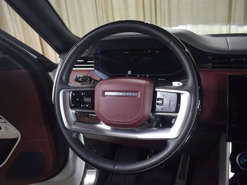 Used 2023 Land Rover Range Rover SE AWD/4WD image 25