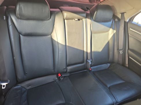 Used 2022 Chrysler 300 Touring L w/ Comfort Group image 13