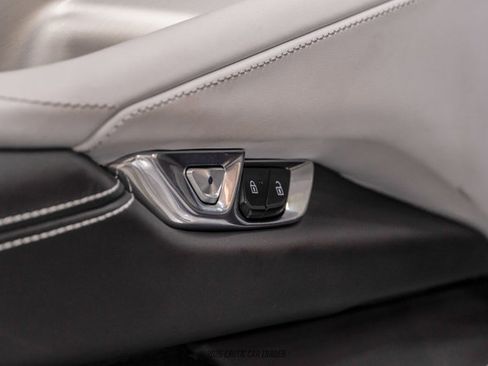 Used 2020 Chevrolet Corvette Stingray Premium Cpe w/ 3LT Preferred Equipment Group image 36