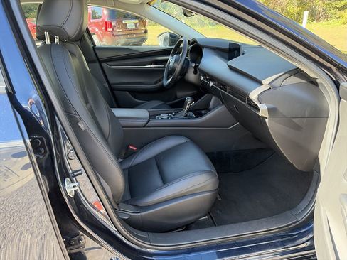 Used 2024 MAZDA MAZDA3 s image 19